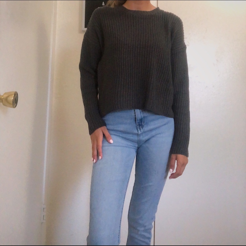 Barely worn cropped forever 21 sweater